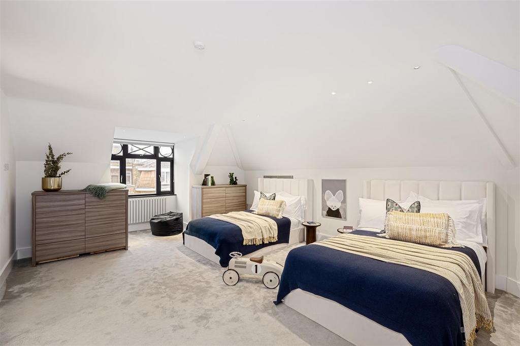Flat 21 Parkwood Point Hi-45.jpg