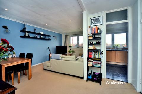 2 bedroom apartment for sale, Idmiston Road, Worcester Park, KT4