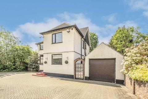 5 bedroom detached house for sale, Queens Avenue, Feltham TW13