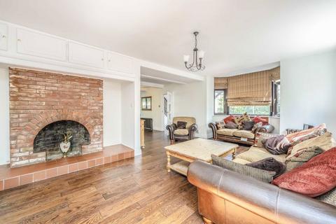 5 bedroom detached house for sale, Queens Avenue, Feltham TW13