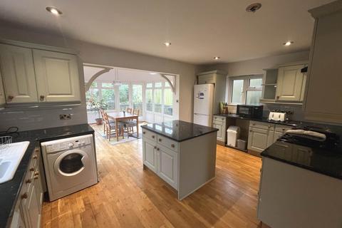 3 bedroom semi-detached house to rent, Hailey Road, Chipping Norton