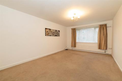 2 bedroom flat for sale, Whalton Court, Fawdon, Newcastle upon Tyne