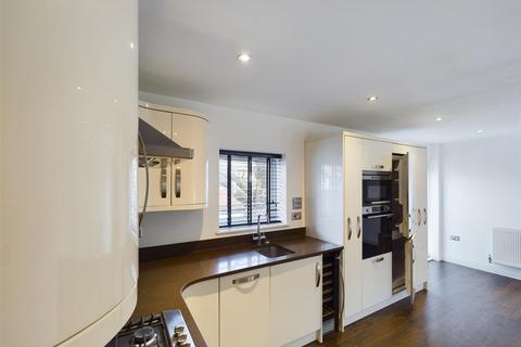 2 bedroom flat for sale, Florence Avenue, Enfield