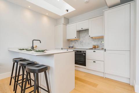 1 bedroom flat for sale, Brondesbury Park, London NW6