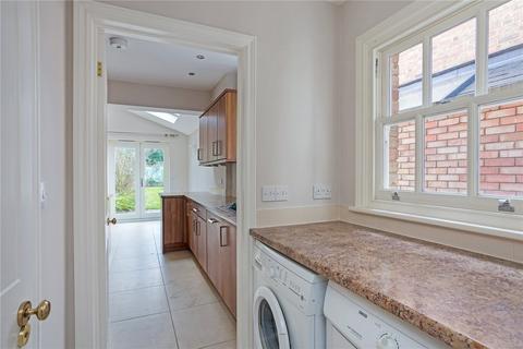 3 bedroom terraced house to rent, Cornwall Road, Harpenden, Hertfordshire, AL5