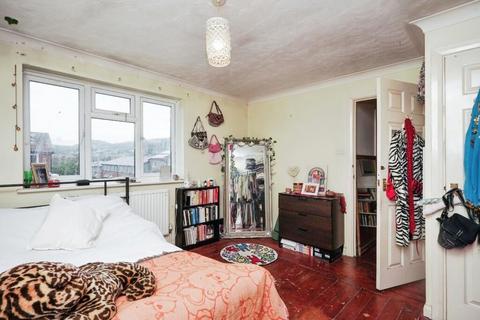 7 Brambledown, Folkestone, CT19 5SL