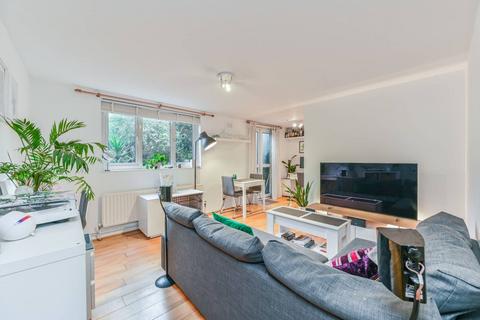 1 bedroom flat for sale, Brixton Road, Oval, London, SW9