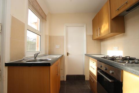 2 bedroom end of terrace house to rent, Coronation Avenue, Rothwell, Northants, NN14