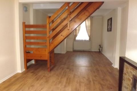 3 bedroom terraced house to rent, Sir Lewis Street, King's Lynn, PE30