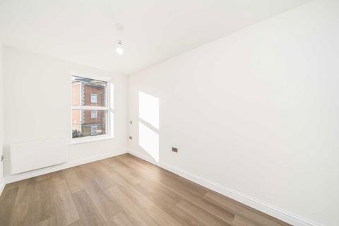 2 bedroom flat to rent, Harrow Road, London NW10