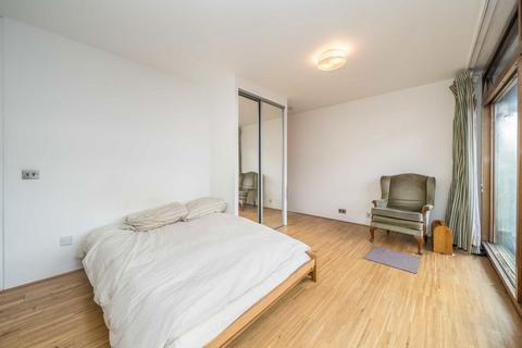 Studio for sale, Barbican, London EC2Y