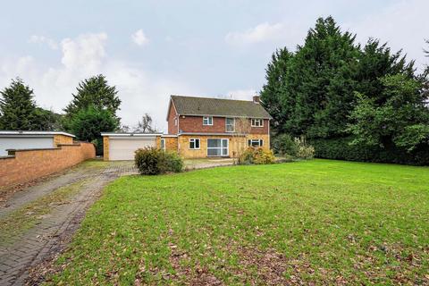 4 bedroom detached house for sale, Oak Tree House