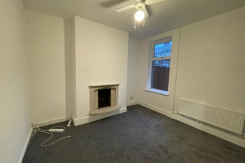 3 bedroom terraced house to rent, Prior Street, Bootle, Liverpool