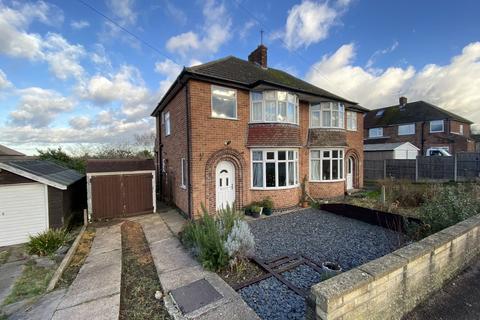 3 bedroom semi-detached house for sale, Silverton Road, Loughborough