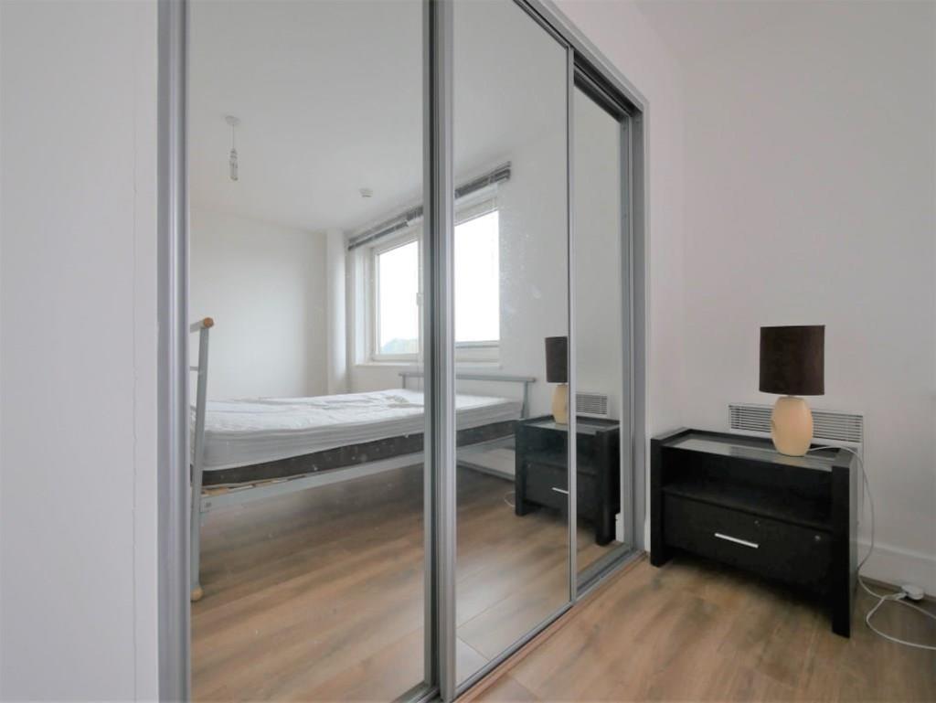 Bedroom1 3