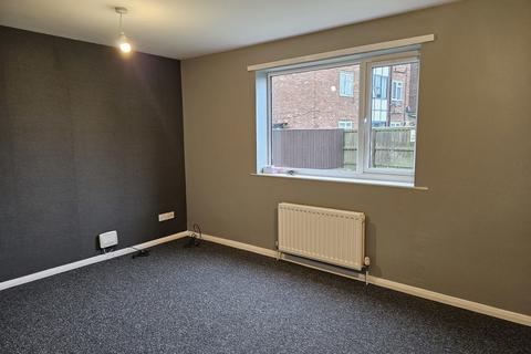 2 bedroom apartment to rent, Berberis Close, Hull, HU3 2QZ