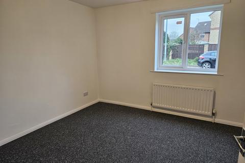 2 bedroom apartment to rent, Berberis Close, Hull, HU3 2QZ