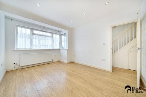 3 bedroom terraced house to rent, Therapia Lane, Croydon, CR0