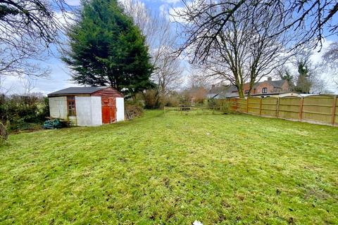 4 bedroom semi-detached house for sale, Uttoxeter Road, Foston