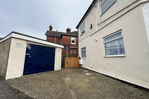 3 bedroom ground floor maisonette for sale, Priory Road, Southampton