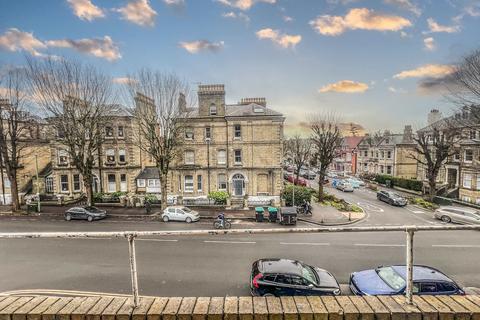 3 bedroom apartment for sale, Eaton Gardens, Hove, BN3 3PL