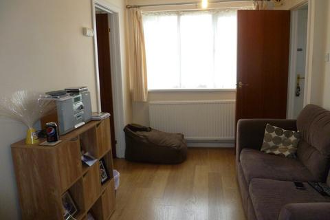 1 bedroom flat to rent, Imberwood Close, Warminster