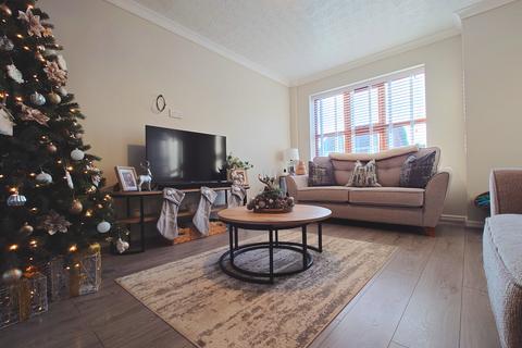 27 Batkin Close, Stoke-on-trent, ST6 6QL
