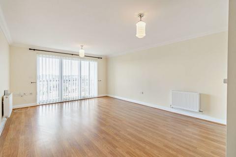 2 bedroom flat to rent, Penn Place, Rickmansworth WD3