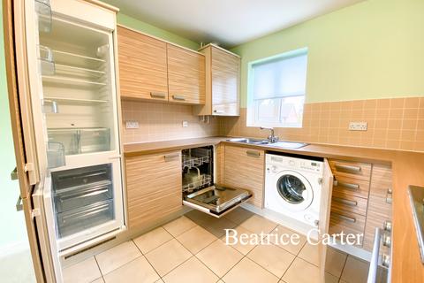 2 bedroom apartment to rent, Conifer Close, Bury St. Edmunds IP28