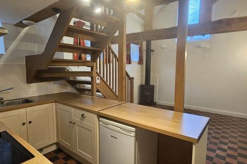 1 bedroom barn conversion to rent, The Green, Parwich, Ashbourne