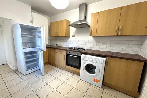 1 bedroom apartment to rent, Palatine Road, N16