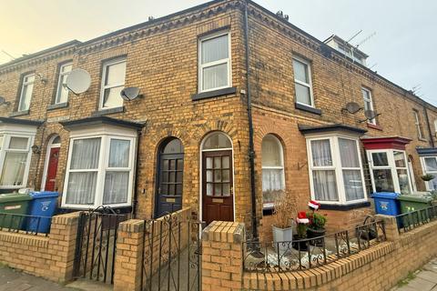 5 bedroom terraced house for sale, Gladstone Road, Scarborough YO12