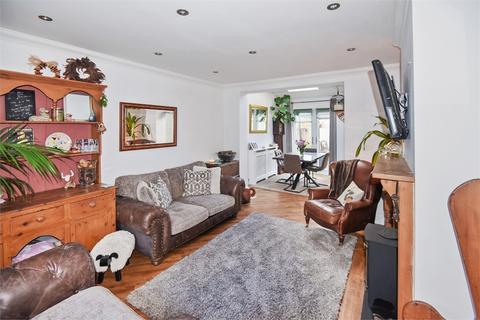 3 bedroom semi-detached house for sale, Aylesbury Road, Bierton, Buckinghamshire.