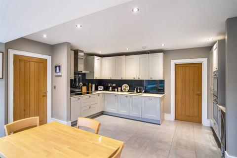 3 bedroom detached house for sale, Sargent Square, Broadway, Worcestershire, WR12