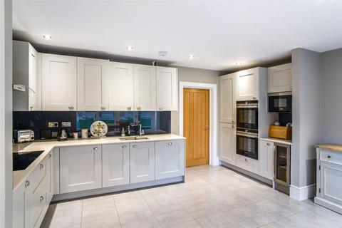 3 bedroom detached house for sale, Sargent Square, Broadway, Worcestershire, WR12