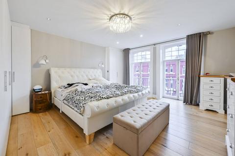 4 bedroom flat to rent, Transept Street, Marylebone, London, NW1