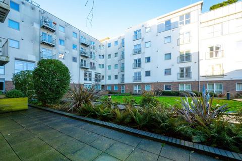 2 bedroom flat for sale, Austen House, Guildford, GU1