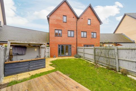 4 bedroom semi-detached house for sale, Burgoyne Avenue, Bedford MK43