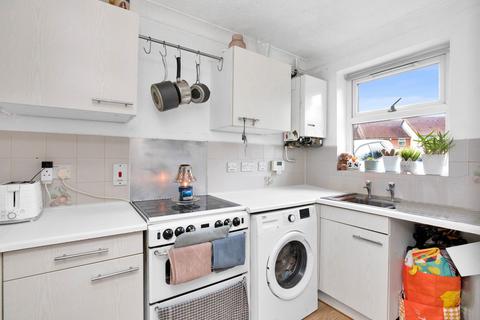 2 bedroom terraced house for sale, Ravenscroft Crescent, London SE9