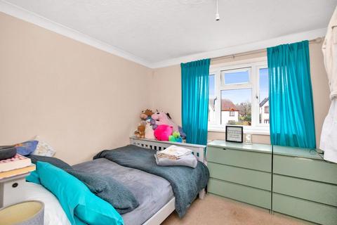 2 bedroom terraced house for sale, Ravenscroft Crescent, London SE9