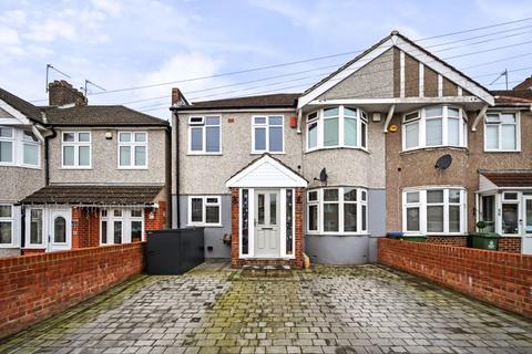 4 bedroom end of terrace house for sale, Cumberland Avenue, Welling DA16