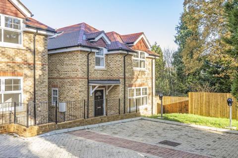 4 bedroom detached house for sale, Shady Close, Kenley