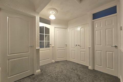 2 bedroom maisonette to rent, Jockey Field, Dudley