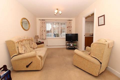 2 bedroom apartment for sale, Woodcroft Close, Pelsall, WS3 4DB