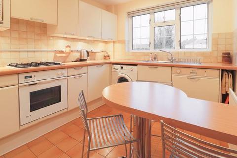 2 bedroom terraced house for sale, High Street, Canterbury CT4