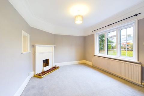 97 Foxon Lane, Caterham, CR3 5SJ