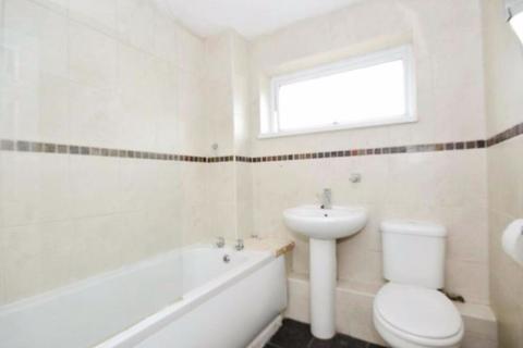 9 Boxted Close, Luton, LU4 9HN