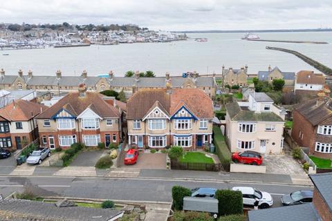 4 bedroom semi-detached house for sale, Maresfield Road, East Cowes