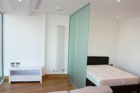 Studio to rent, Arena Tower, Baltimore Tower, Canary Wharf, London E14