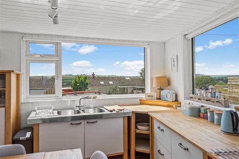 22 Barton Close, Kingsbridge, TQ7 1JU